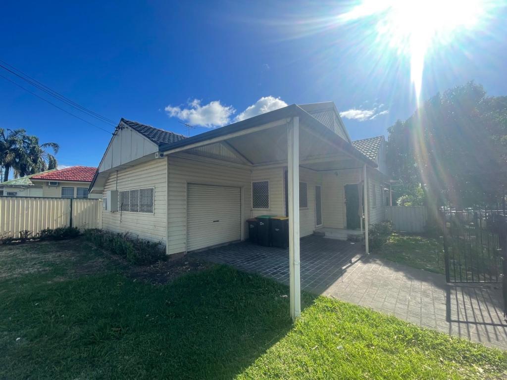 5 Mamre Rd, St Marys, NSW 2760