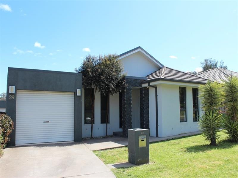 39 Kurrajong Cres, West Albury, NSW 2640