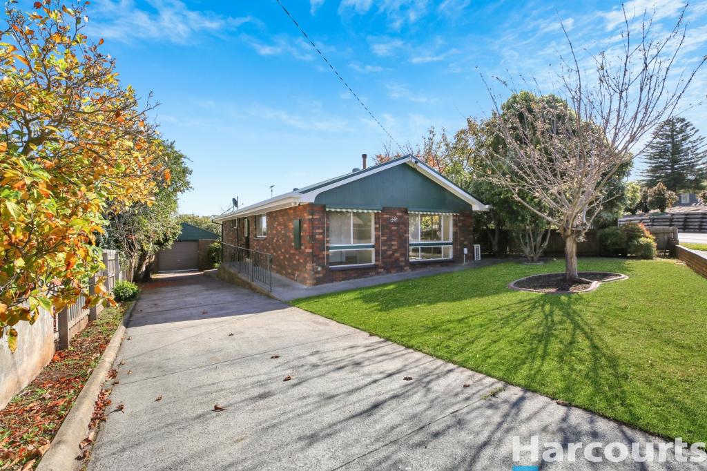 39 HEARN ST, DROUIN, VIC 3818