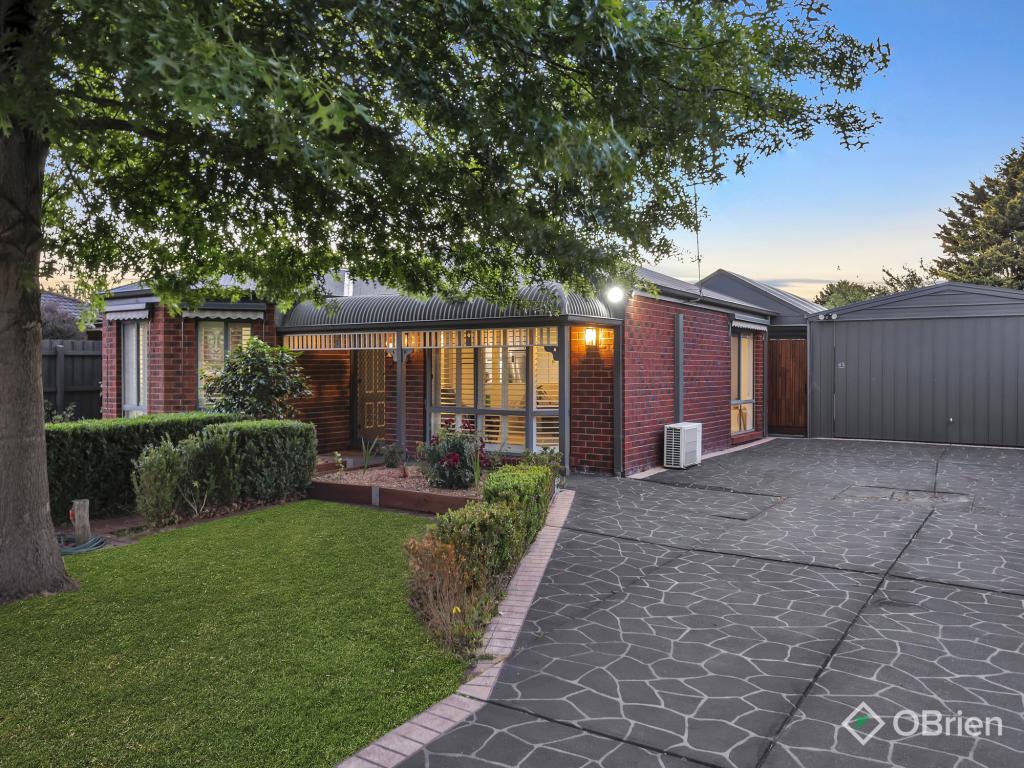 13 Douglas Ct, Cranbourne West, VIC 3977