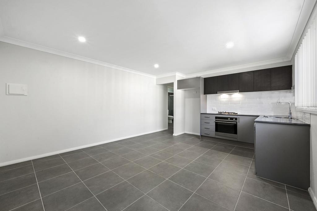 2/14 Harrow Cct, Greta, NSW 2334