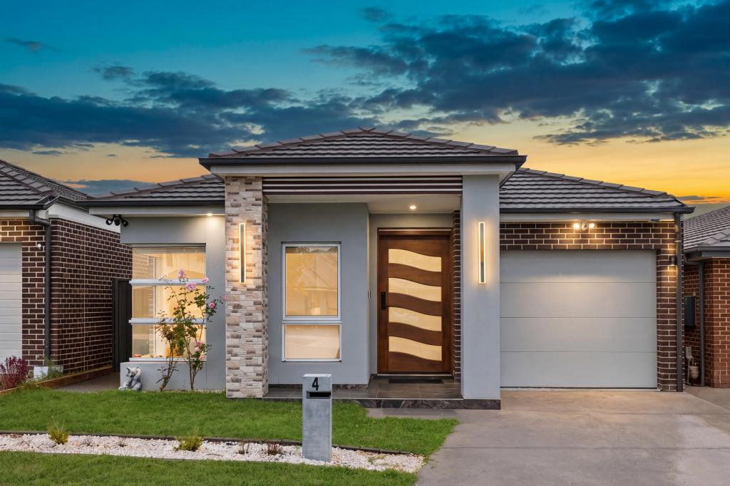 4 Military Cl, Jordan Springs, NSW 2747