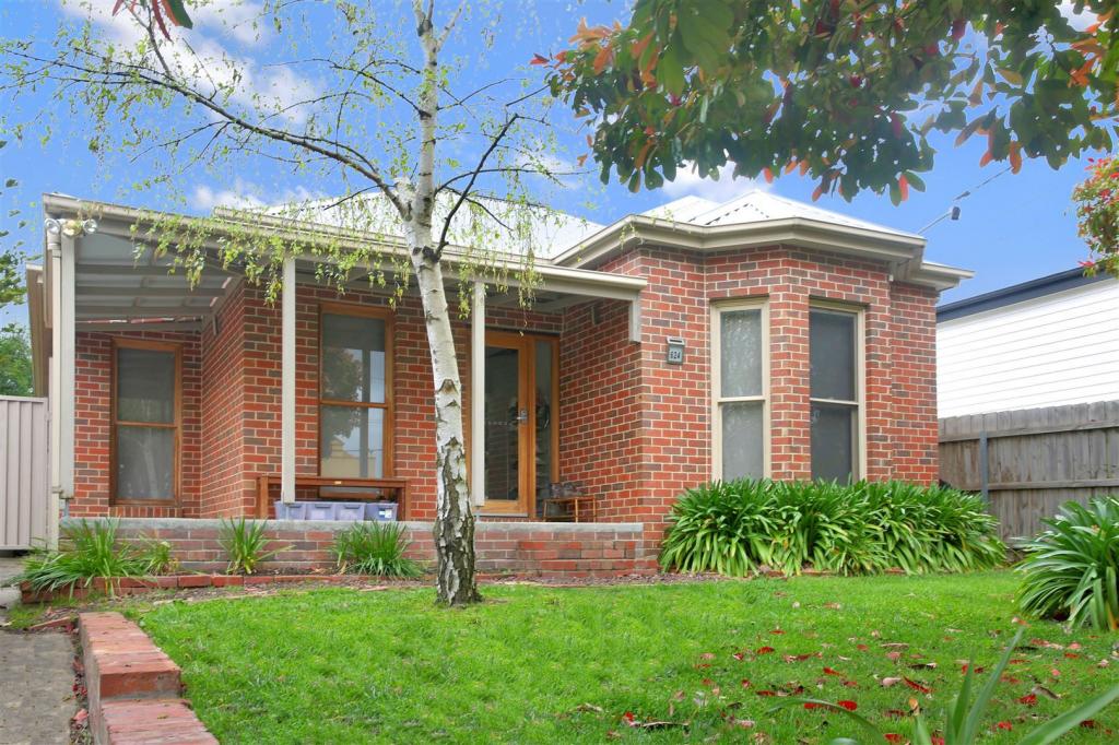 624 Lydiard St N, Soldiers Hill, VIC 3350