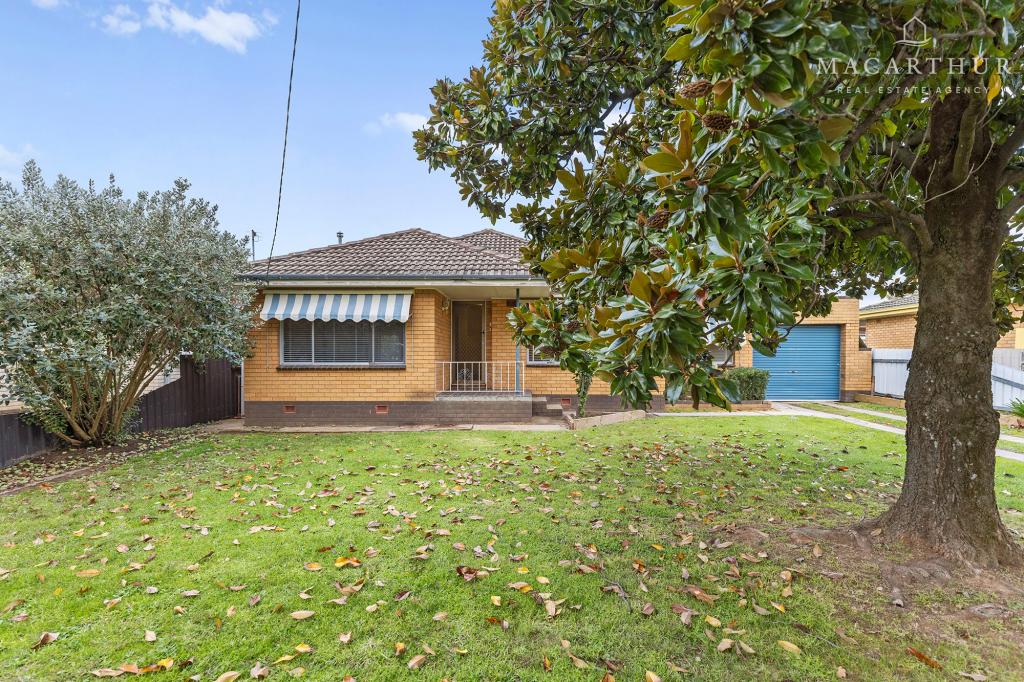 7 Martin St, Tolland, NSW 2650