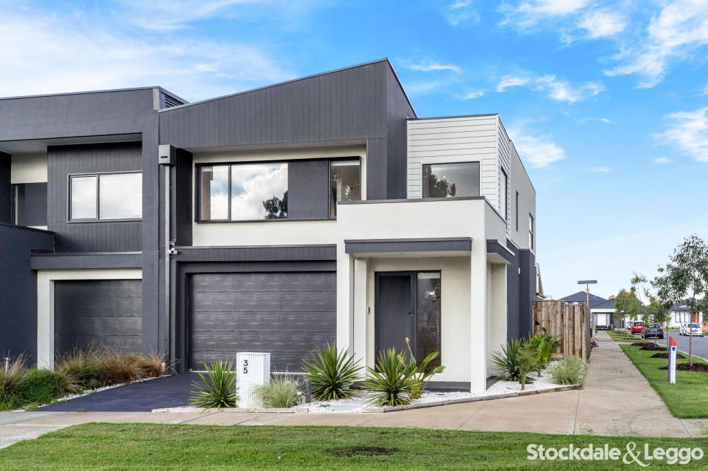 35 Bergamot Bvd, Mickleham, VIC 3064
