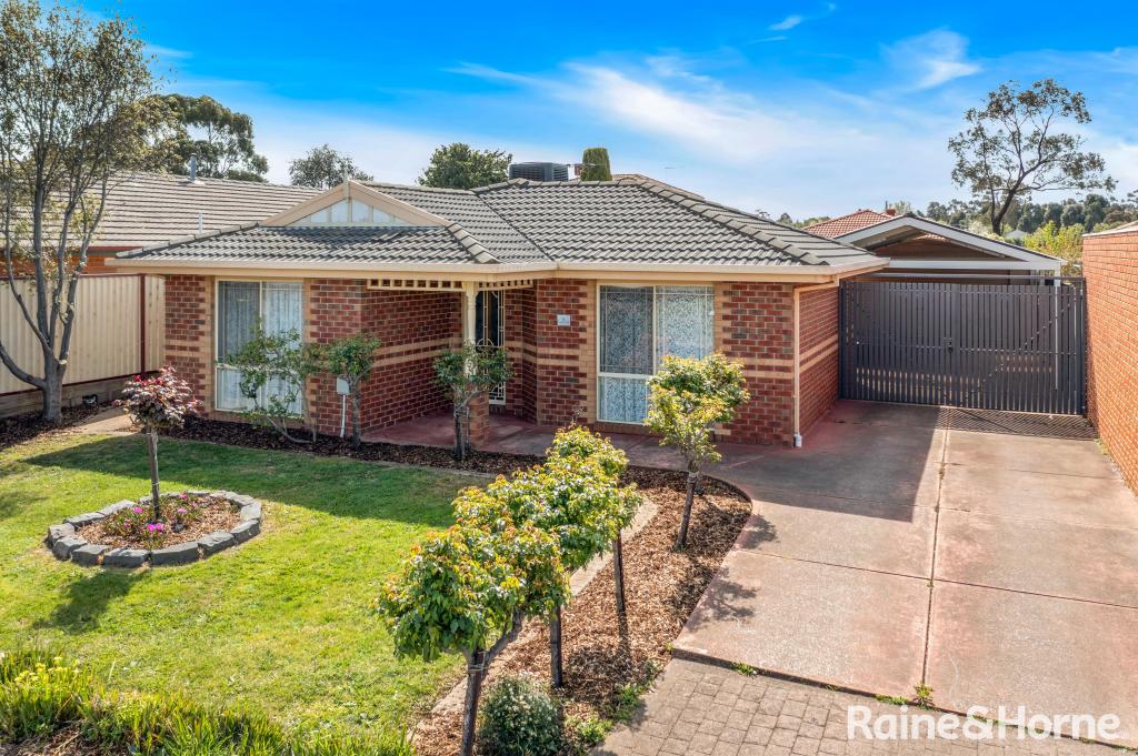 5 Parade Ct, Sunbury, VIC 3429