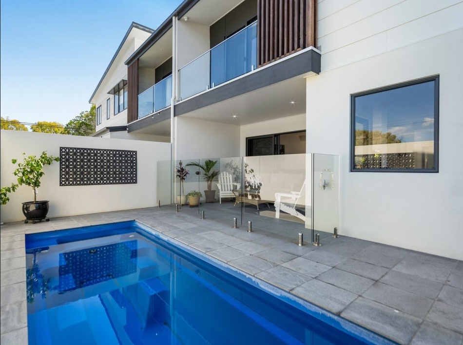 2 Mulkarra St, Biggera Waters, QLD 4216