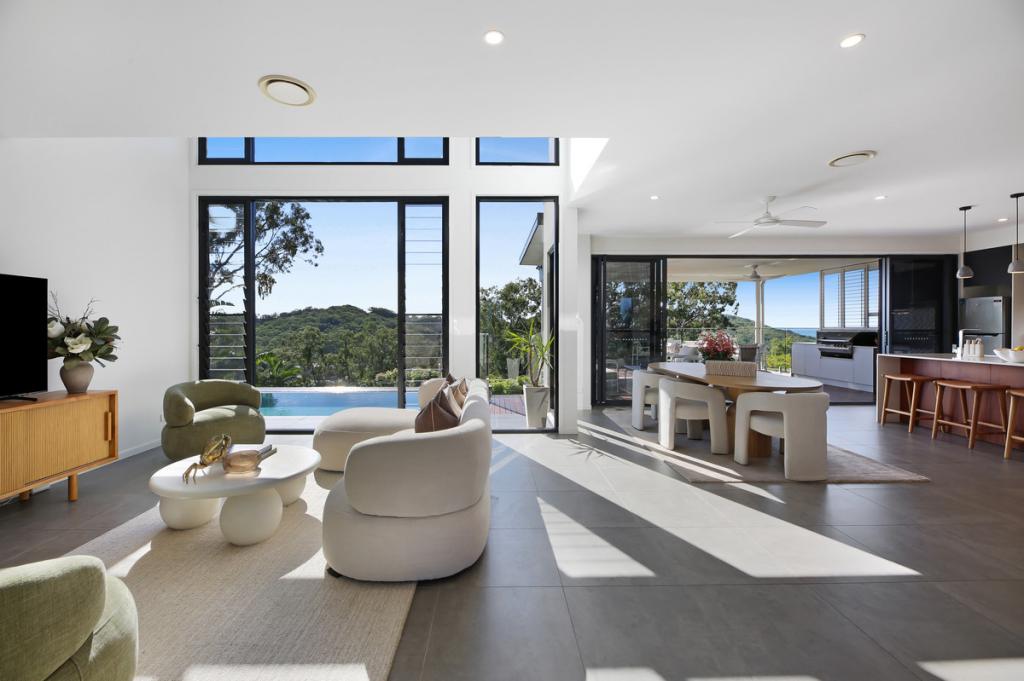 5b Vantage Point Dr, Burleigh Heads, QLD 4220