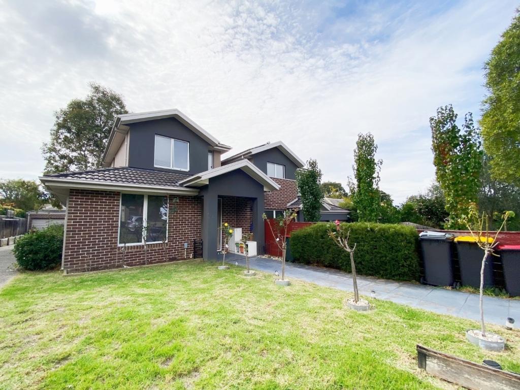 2/23 MONTGOMERY AVE, MOUNT WAVERLEY, VIC 3149