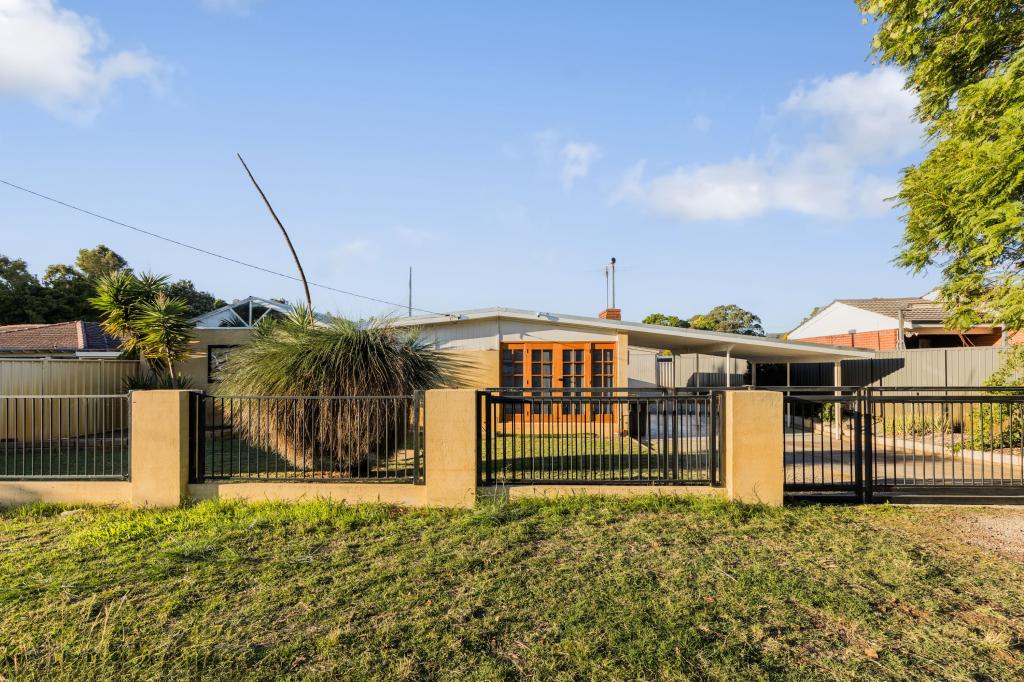6 Kurrajong Way, Camillo, WA 6111