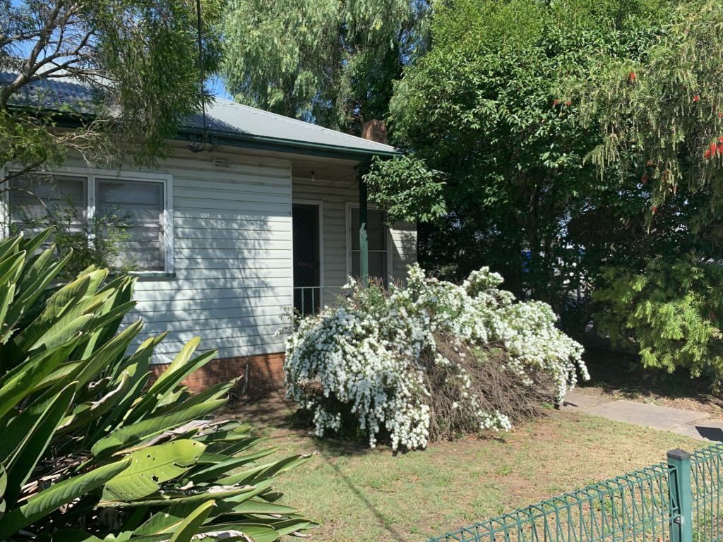 2/30 John Street, Singleton, NSW 2330 Unit for rent OnTheHouse