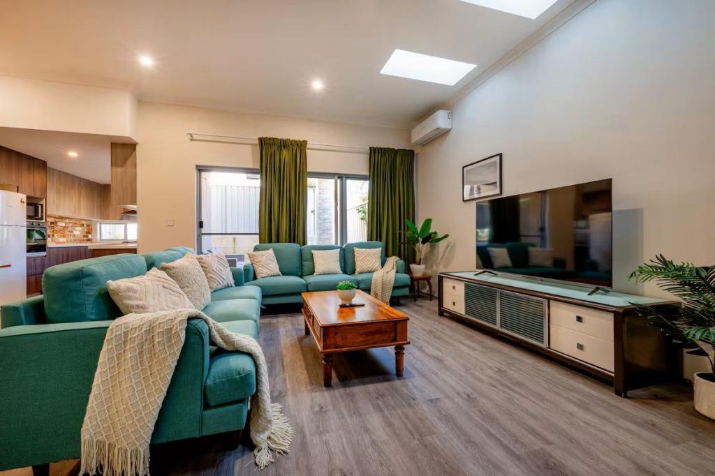 131b Westview St, Scarborough, WA 6019