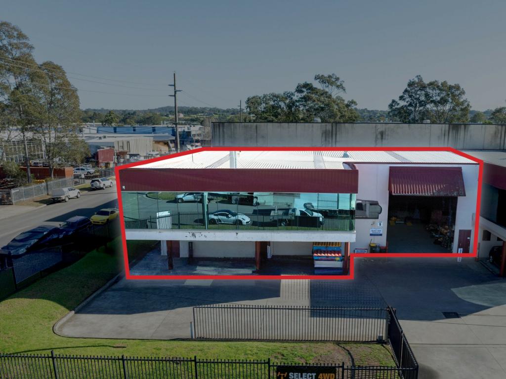1/8 Cornwall Rd, Ingleburn, NSW 2565