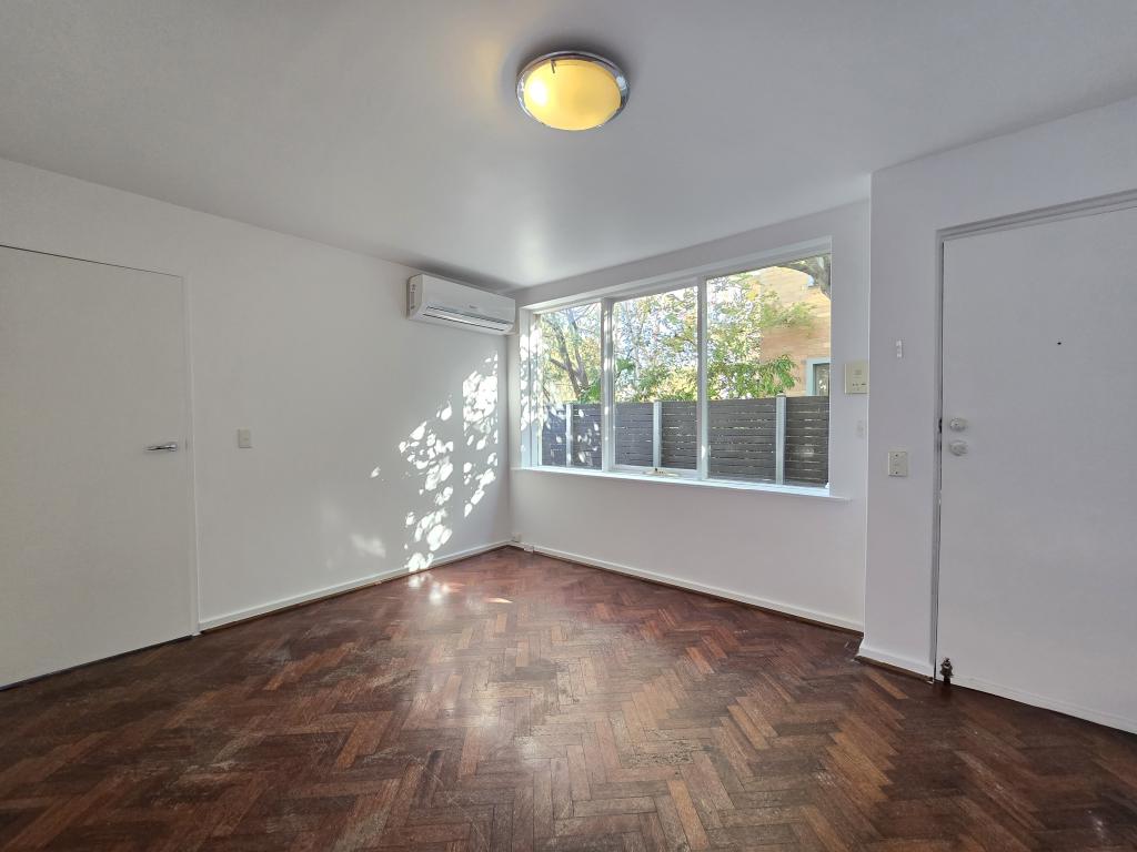 3/9 GOURLAY ST, ST KILDA EAST, VIC 3183