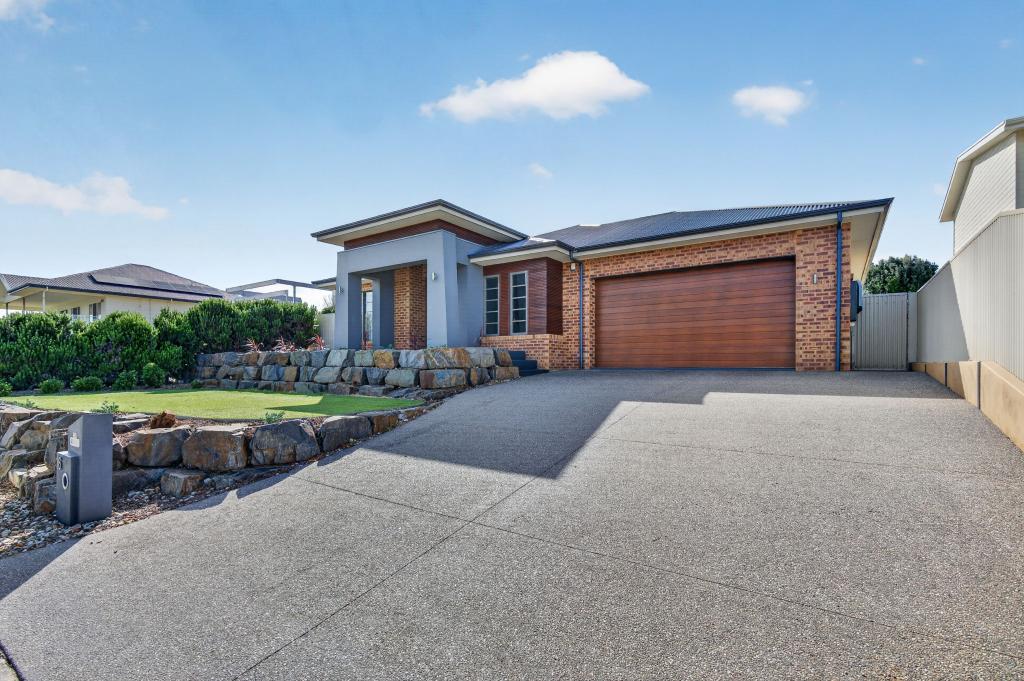 16 Morrison Ave, Middleton, SA 5213