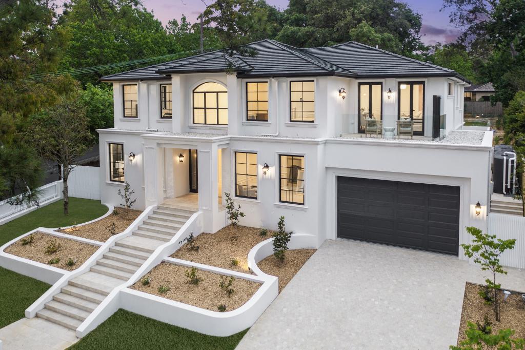 2 LENNOX ST, GORDON, NSW 2072