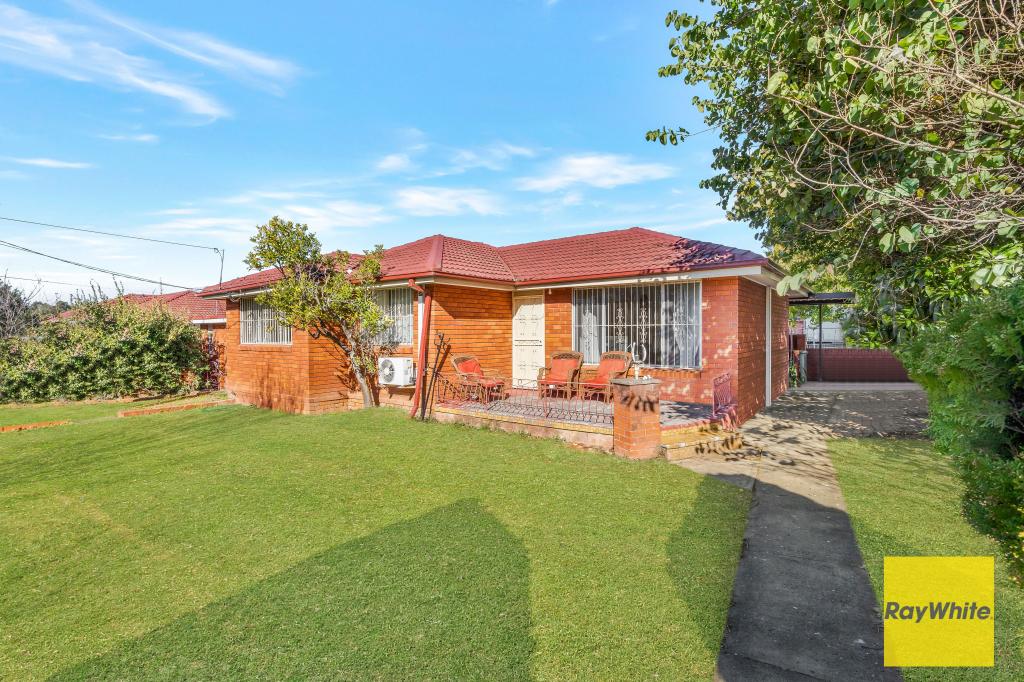 1 Oaklea Pl, Canley Heights, NSW 2166