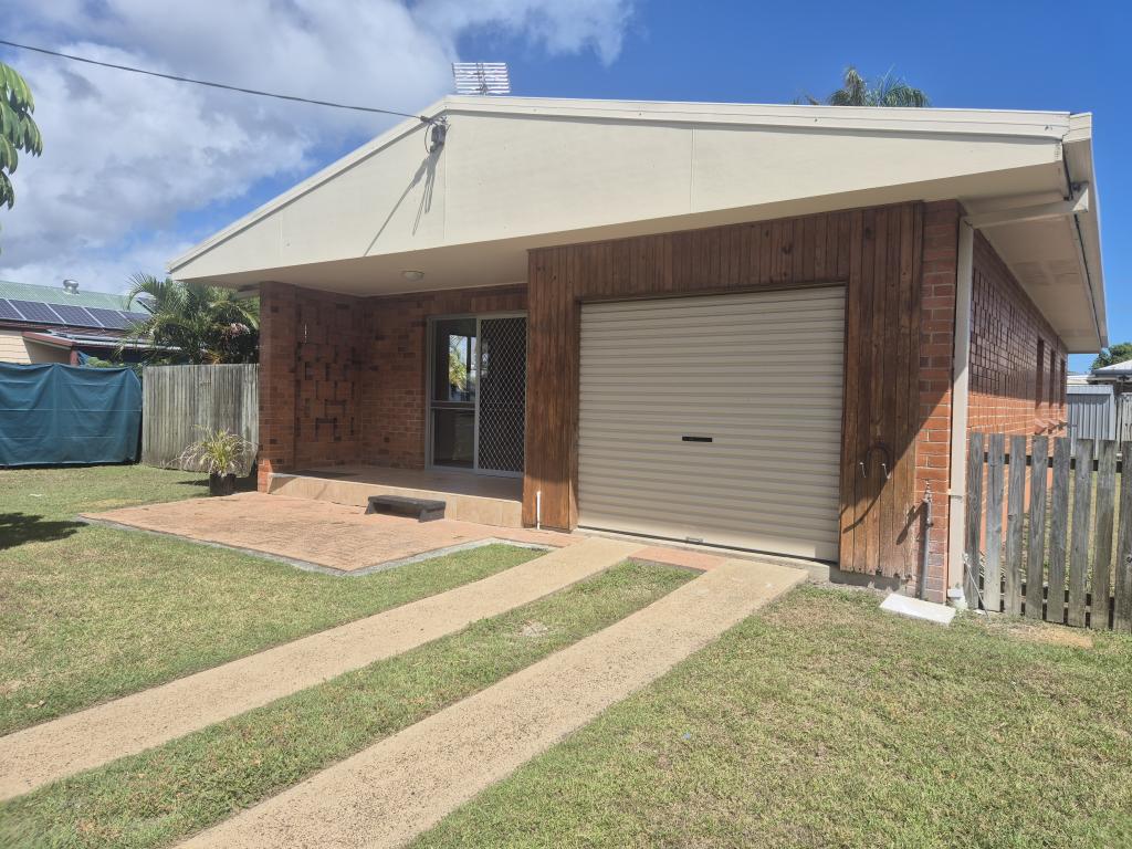 5 Richard St, Urangan, QLD 4655