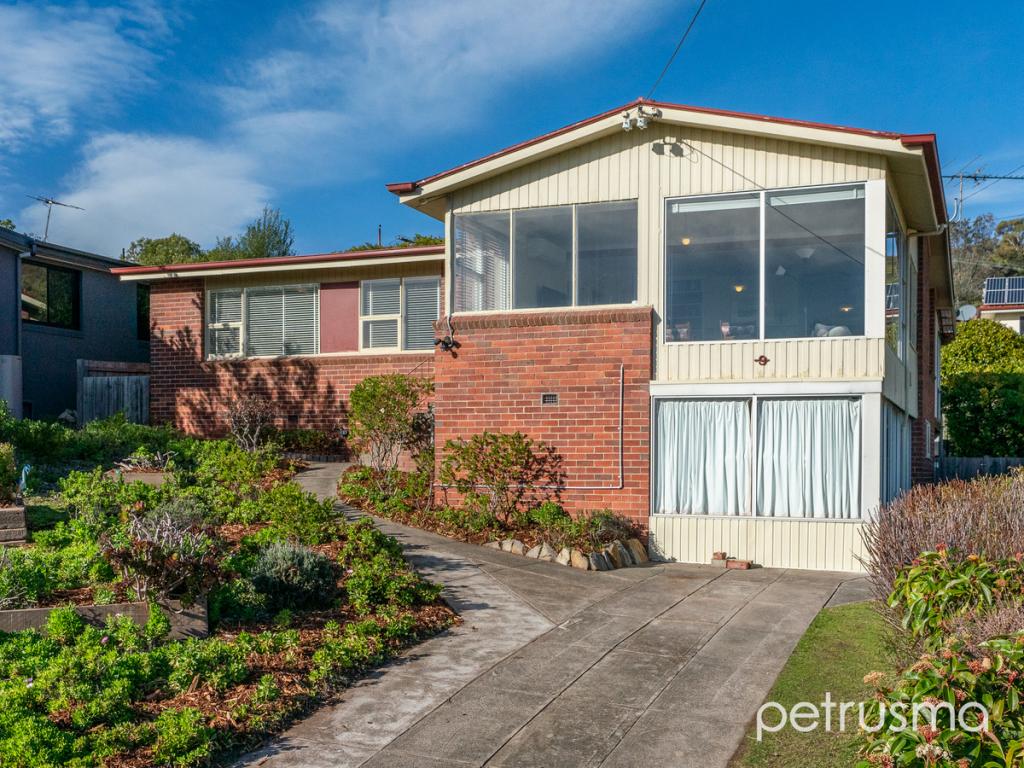 9 Manly Ave, Lindisfarne, TAS 7015