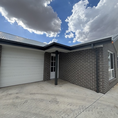 2/7 Patterson St, North Tamworth, NSW 2340