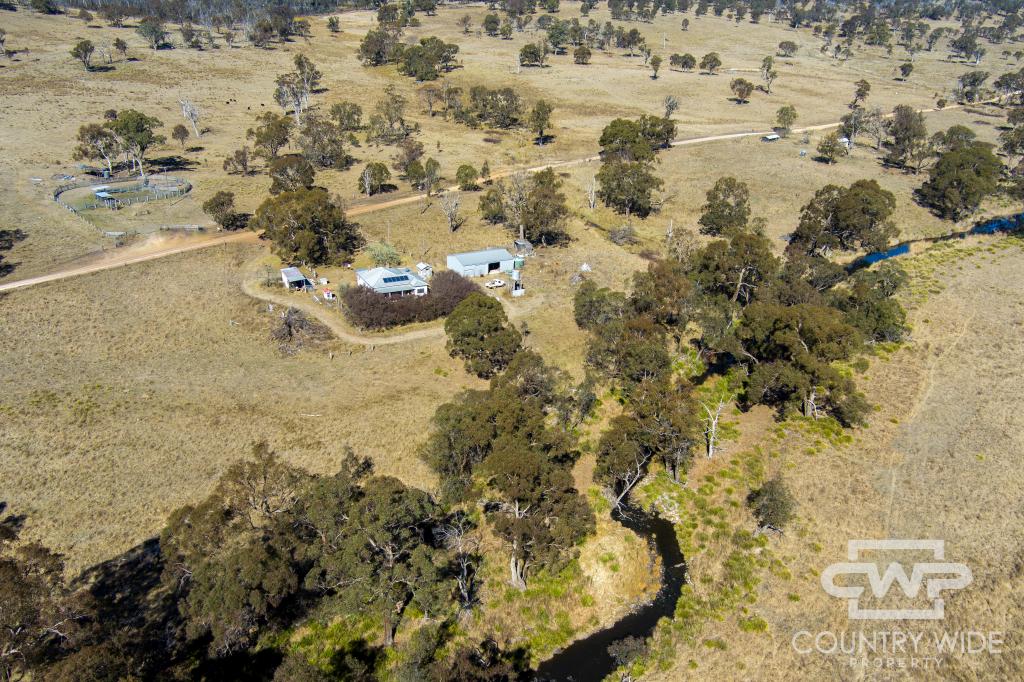 1469 Bezzants Rd, Deepwater, NSW 2371