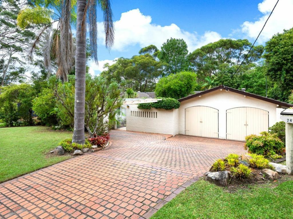 24 Whitehaven St, St Ives, NSW 2075