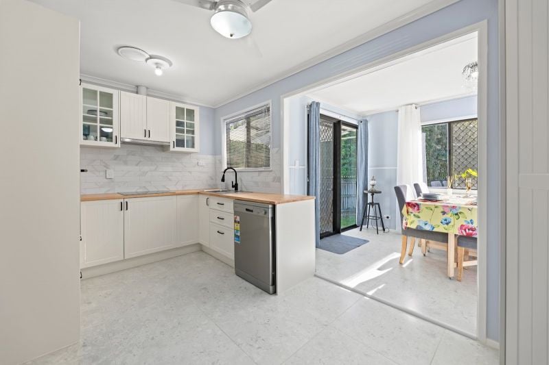 2 Glenwood Dr, Morayfield, QLD 4506