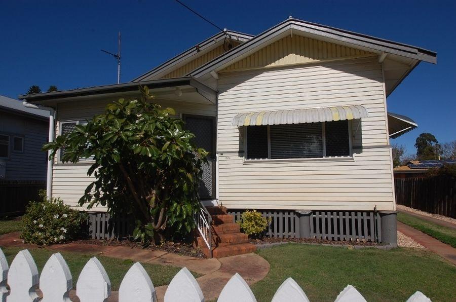 224 Long St, South Toowoomba, QLD 4350