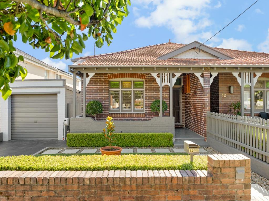 14 Bouvardia St, Russell Lea, NSW 2046