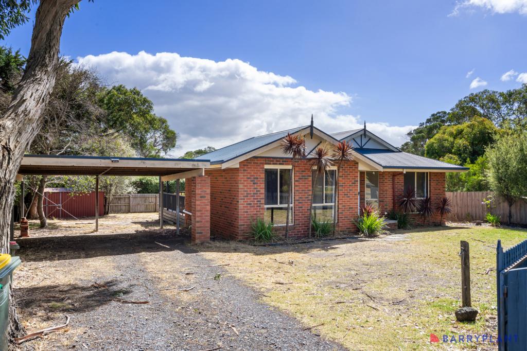 4 Waratah Cl, Cowes, VIC 3922