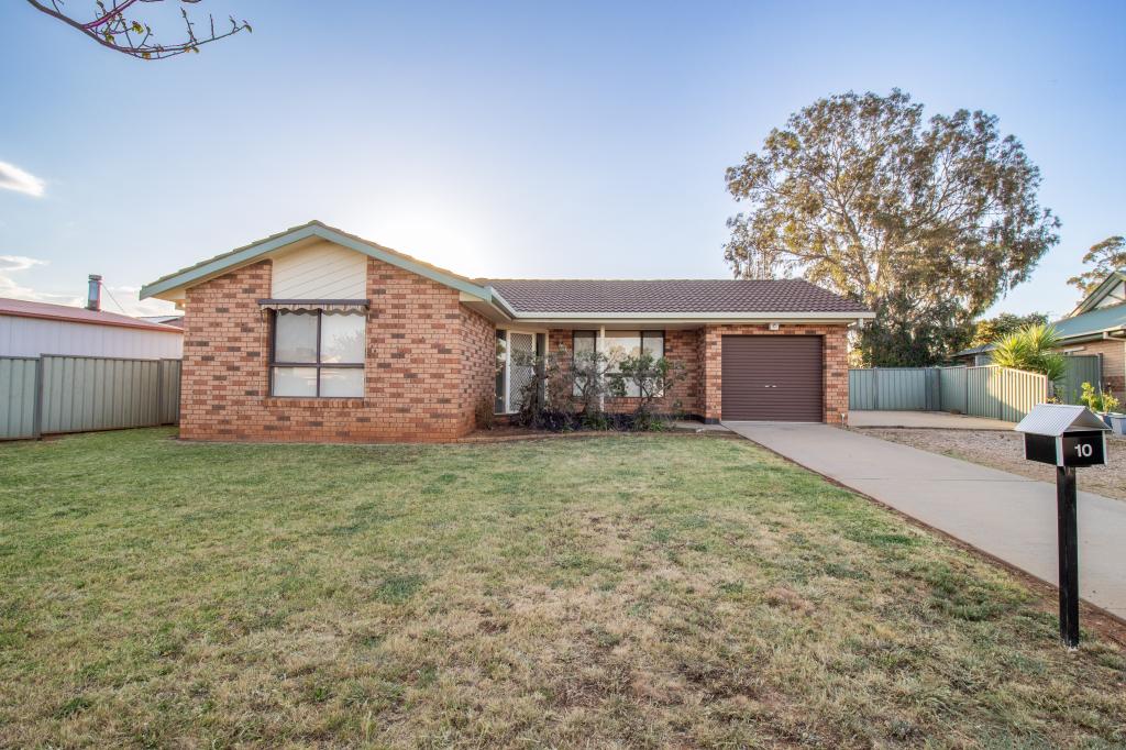 10 Thomas Tom Cres, Parkes, NSW 2870