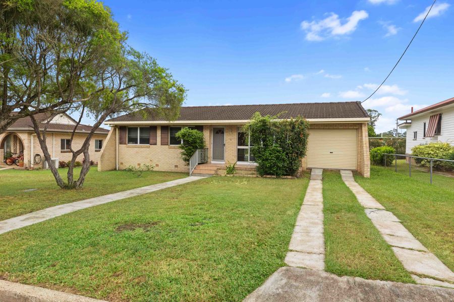 11 Justin St, Southside, QLD 4570