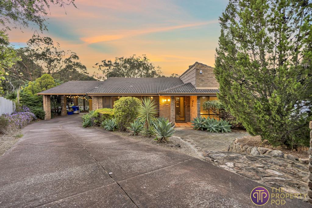 7 Rodgers Cl, Forrestfield, WA 6058