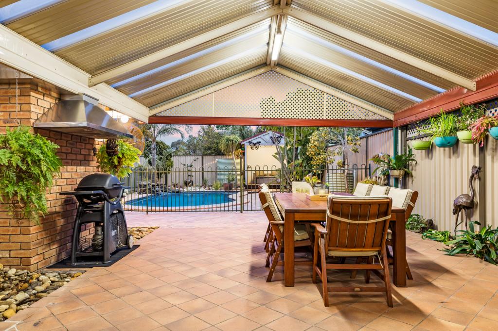 5 Condor Pl, Taylors Lakes, VIC 3038