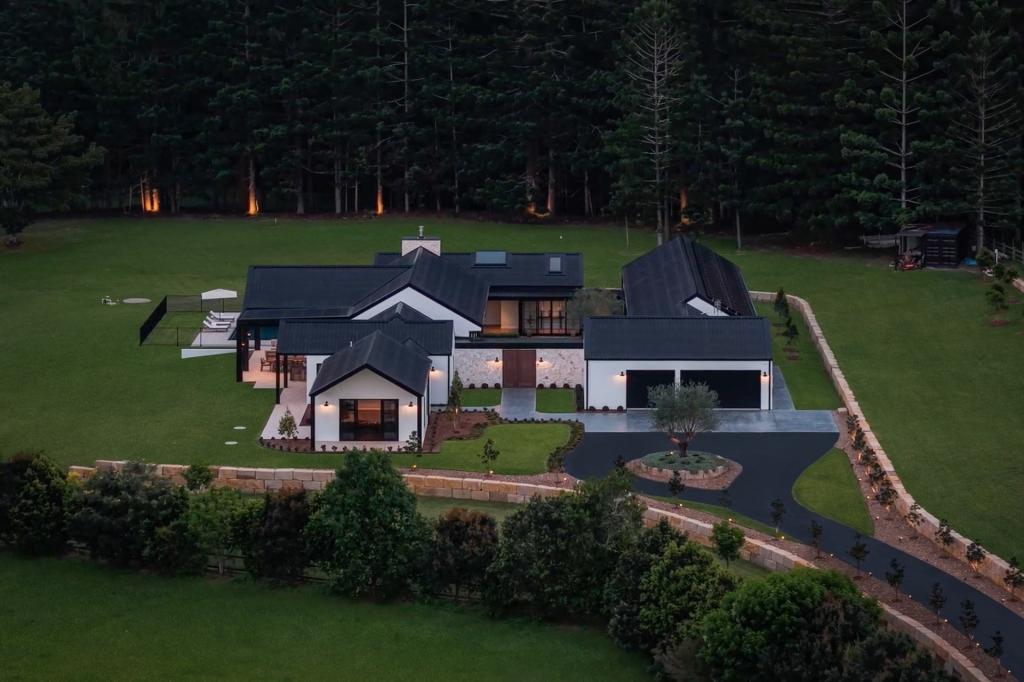 74 Gibsonville St, Tallebudgera Valley, QLD 4228