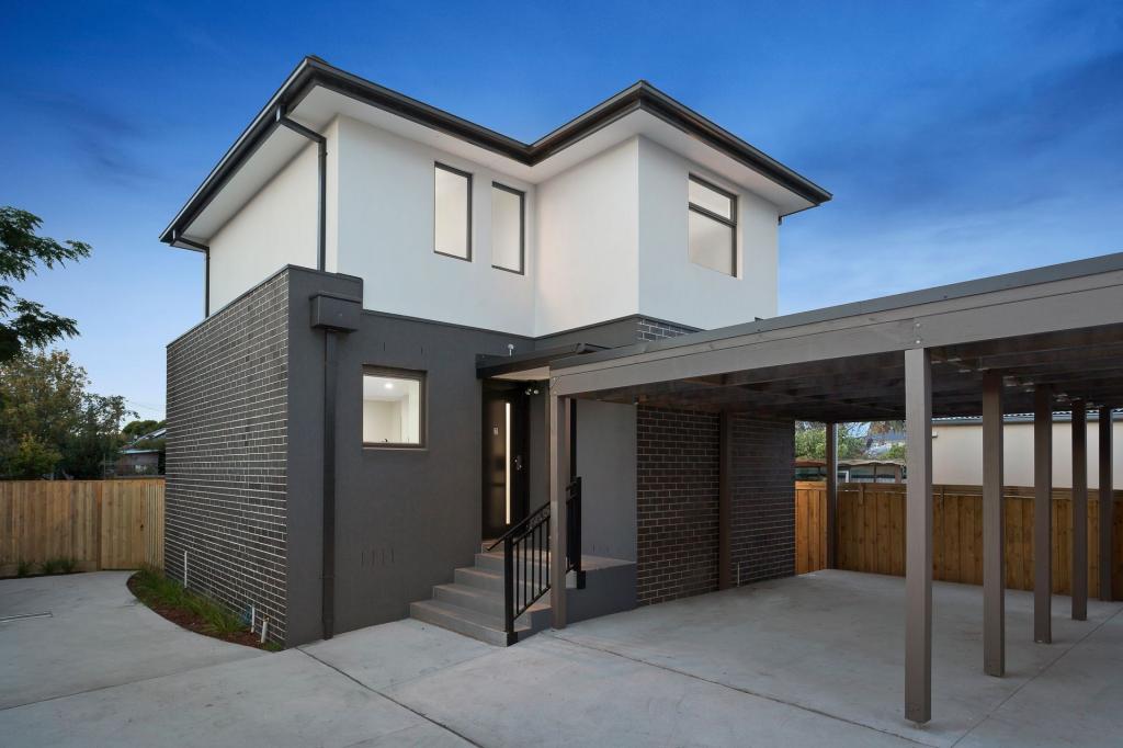2/67 Carinish Rd, Clayton, VIC 3168