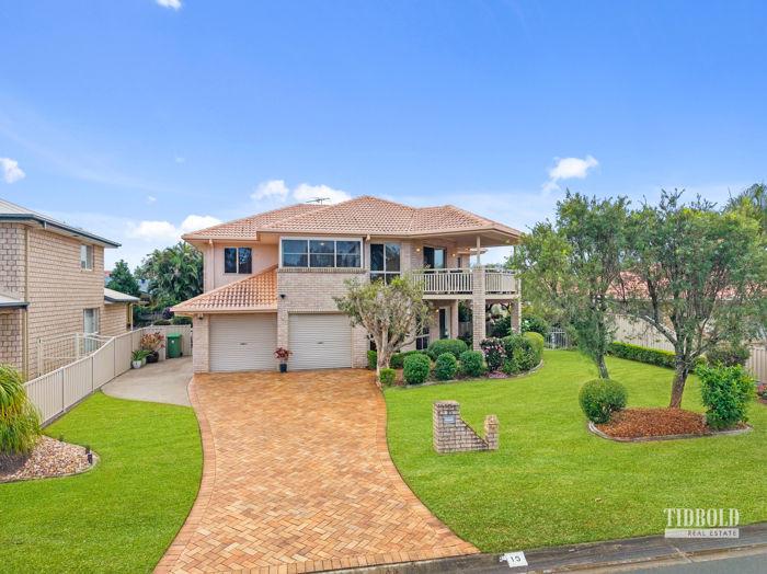 15 Beachside Ct, Victoria Point, QLD 4165