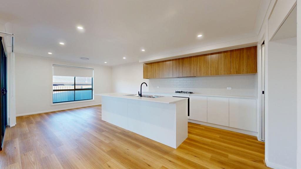 17 COVE CCT, DUBBO, NSW 2830