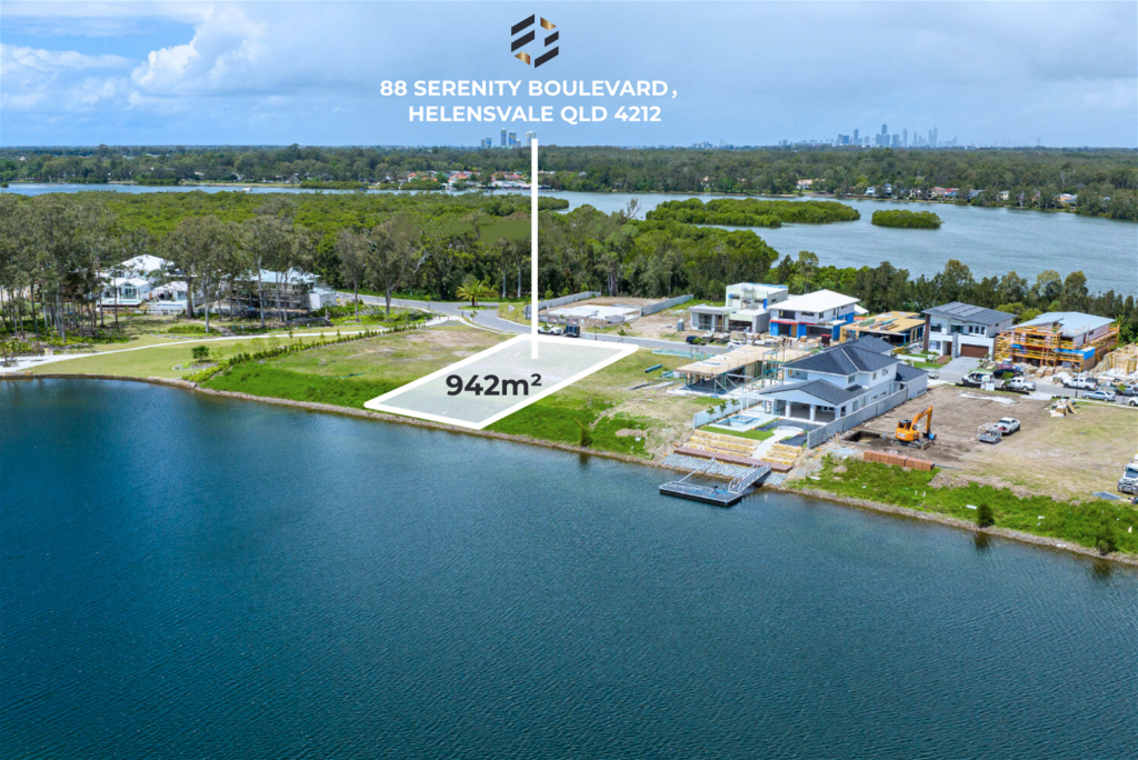 88 LAKE SERENITY BVD, HELENSVALE, QLD 4212