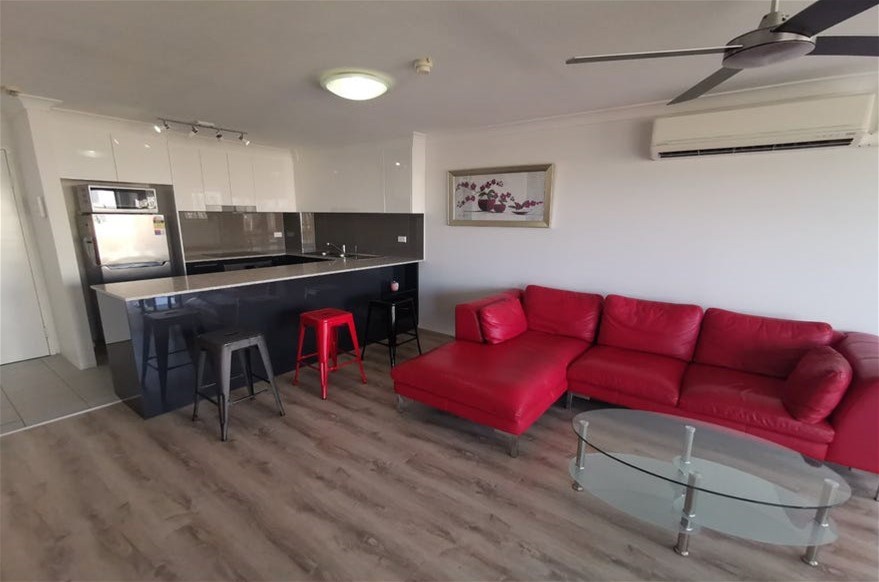 70 Remembrance Dr, Surfers Paradise, QLD 4217