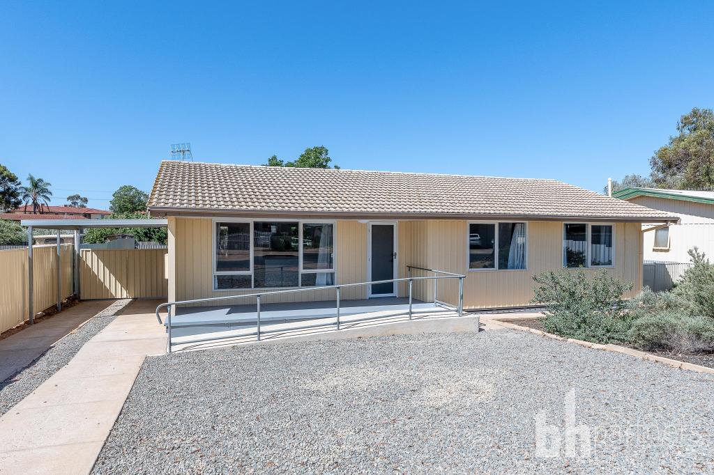 18 Bahnisch Ave, Berri, SA 5343