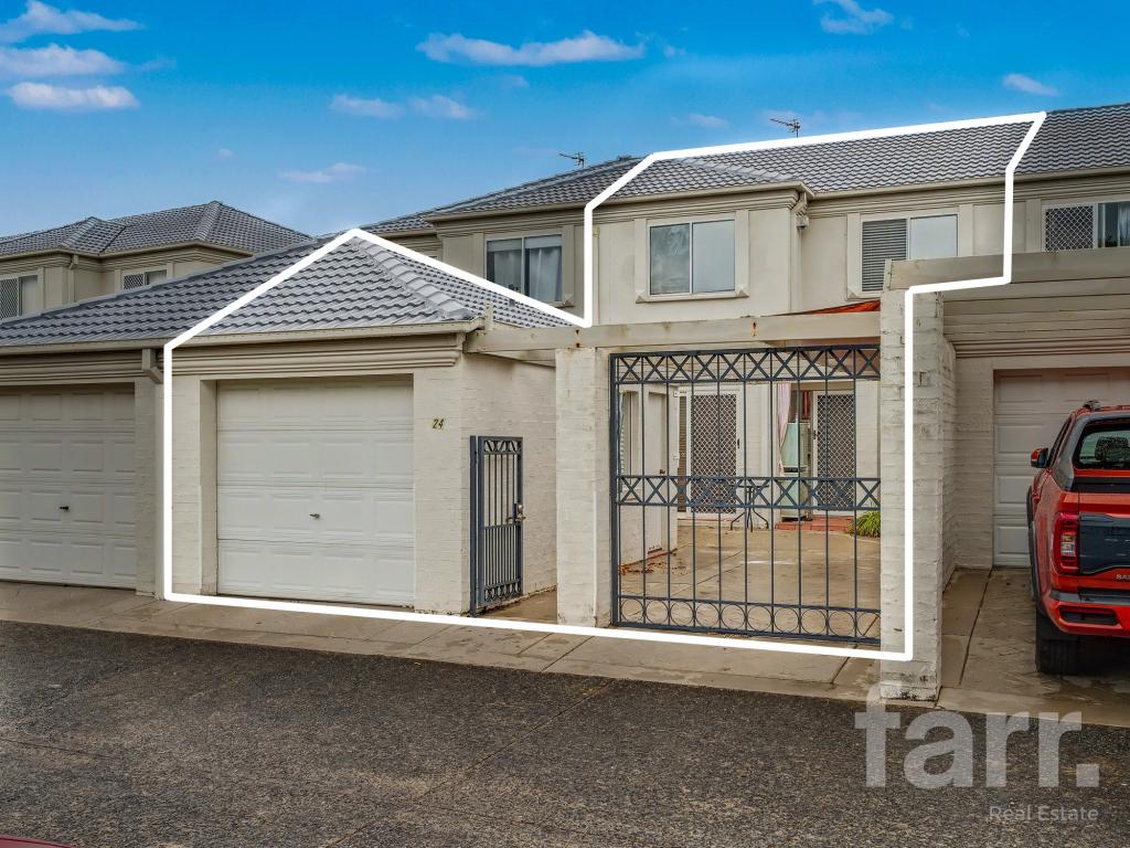 24/1 Bronberg Ct, Southport, QLD 4215