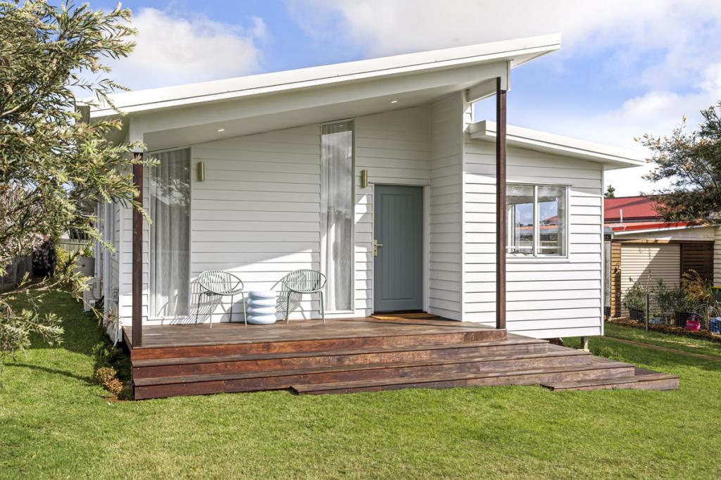 9 Fourth Ave, Harristown, QLD 4350