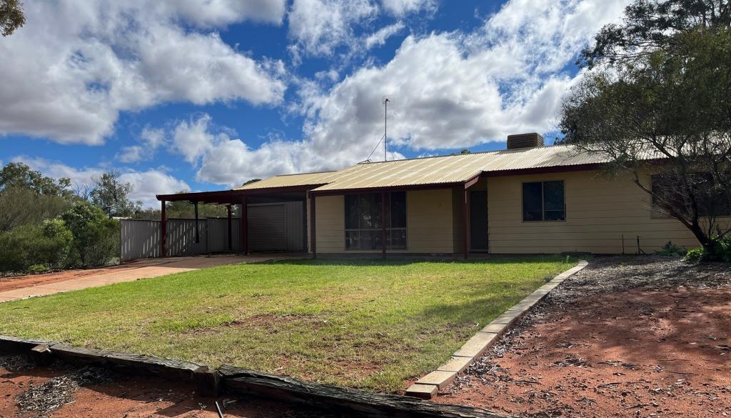 35 PIONEER DR, ROXBY DOWNS, SA 5725