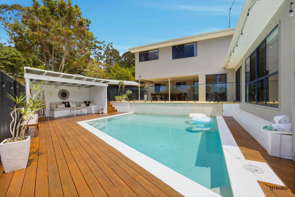 8 Jasper Ct, Currumbin Waters, QLD 4223