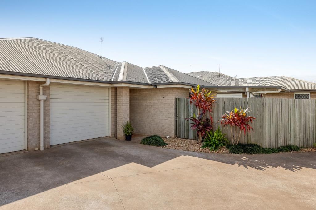 2/12 CHAINEY CT, GLENVALE, QLD 4350