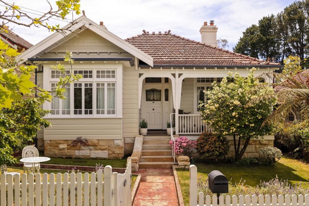 102 Waratah St, Katoomba, NSW 2780
