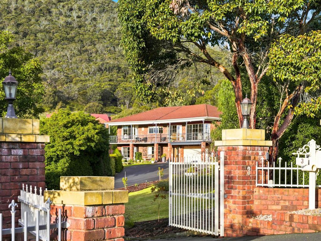 3 Roebourne Rd, Otago, TAS 7017