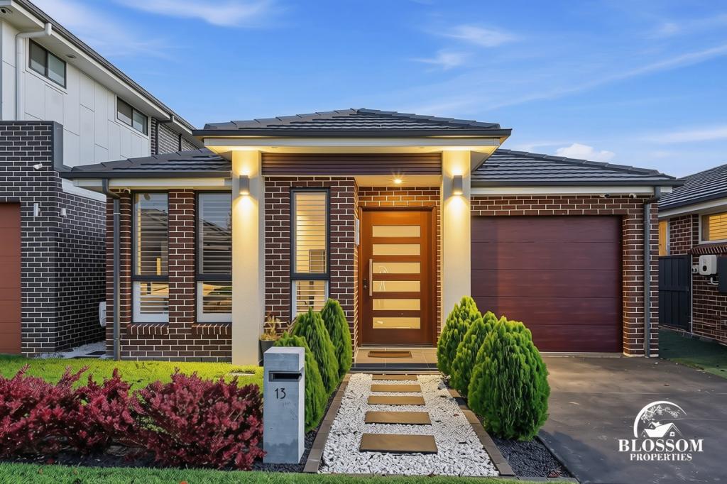 13 WOODBRIDGE ST, MARSDEN PARK, NSW 2765