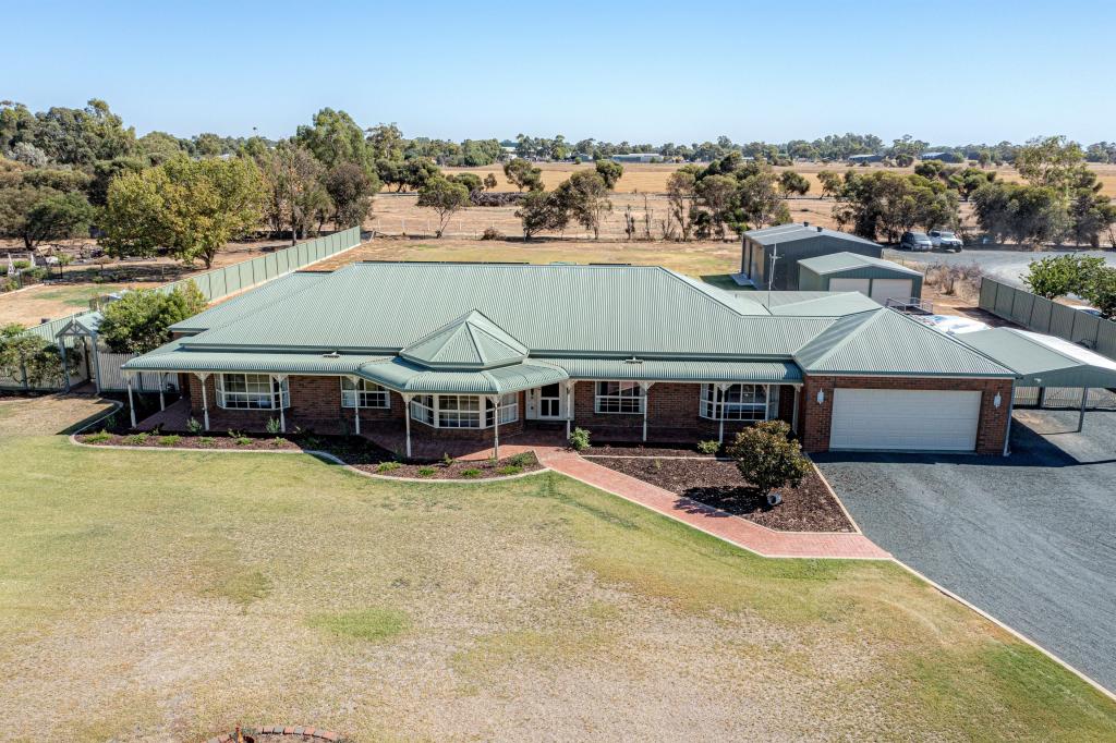 76 Pascoe St, Rochester, VIC 3561